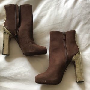 Boutique 9 boots gold heel suede Sz 7.5